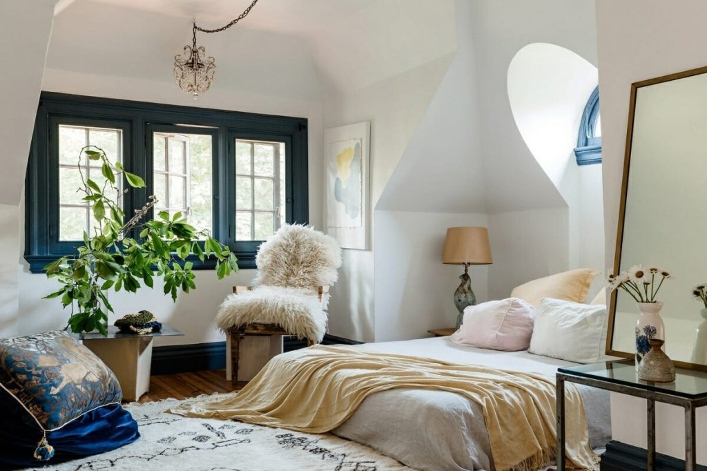interior design bedroom ideas 2022 - Best 20 Bedroom Trends & Decorating Ideas - Decorilla